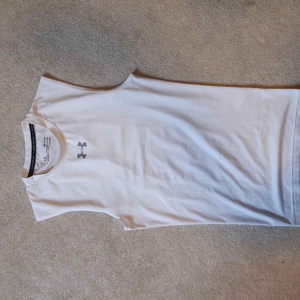 Men's UnderArmour compression muscle shirt